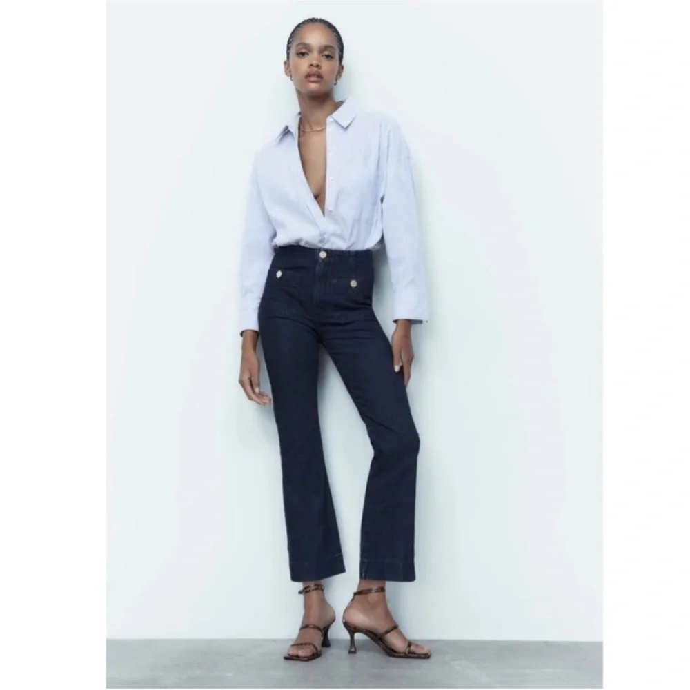 ZARA FRONT POCKET FLARED ANKLE LENGTH JEANS size 6 - Picture 1 of 12
